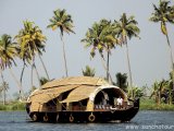 Plavba po backwaters...