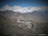 Muktinath a Biela hora Dhaulagiri 8167 m.n.m...