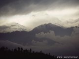 Dhaulagiri v oblakoch...