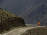 Pútnik na ceste do Muktinathu...