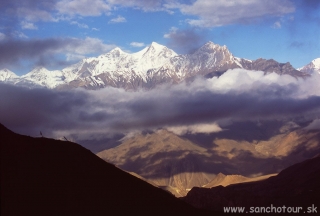 Pohľad do údolia rieky Kali Gandaki...