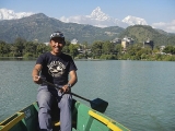 Pohoda na jazere Fewa Lake v Pokhare...