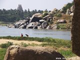 Krajina pri rieke  Tungabhadra je neskutočná krásna.. .