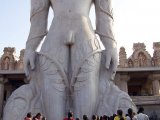 Shravanabelagola - najvyššia monolitická  stojacia socha na svete...