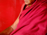 Starý mních v chráme Swayabunath...