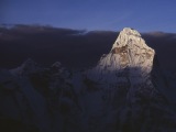 Ama Dablam pri výstupe na Island Peak...